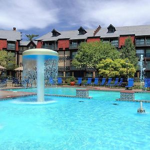 Sheraton Westport Lakeside Chalet